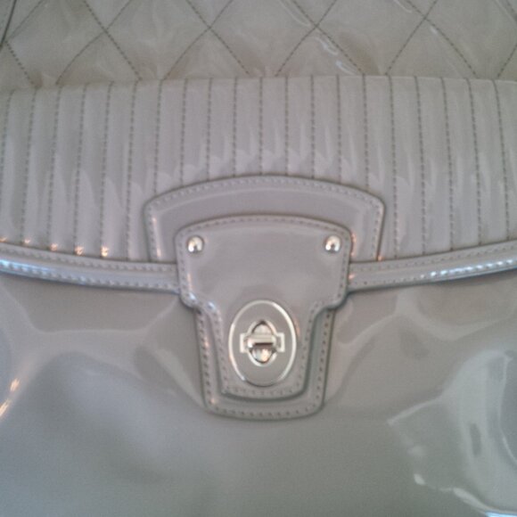 New $398 Coach Poppy Gloss Tote AUTHENTIC COACH COLLECTION NOW ON POSHMARK! - Picture 5 of 7